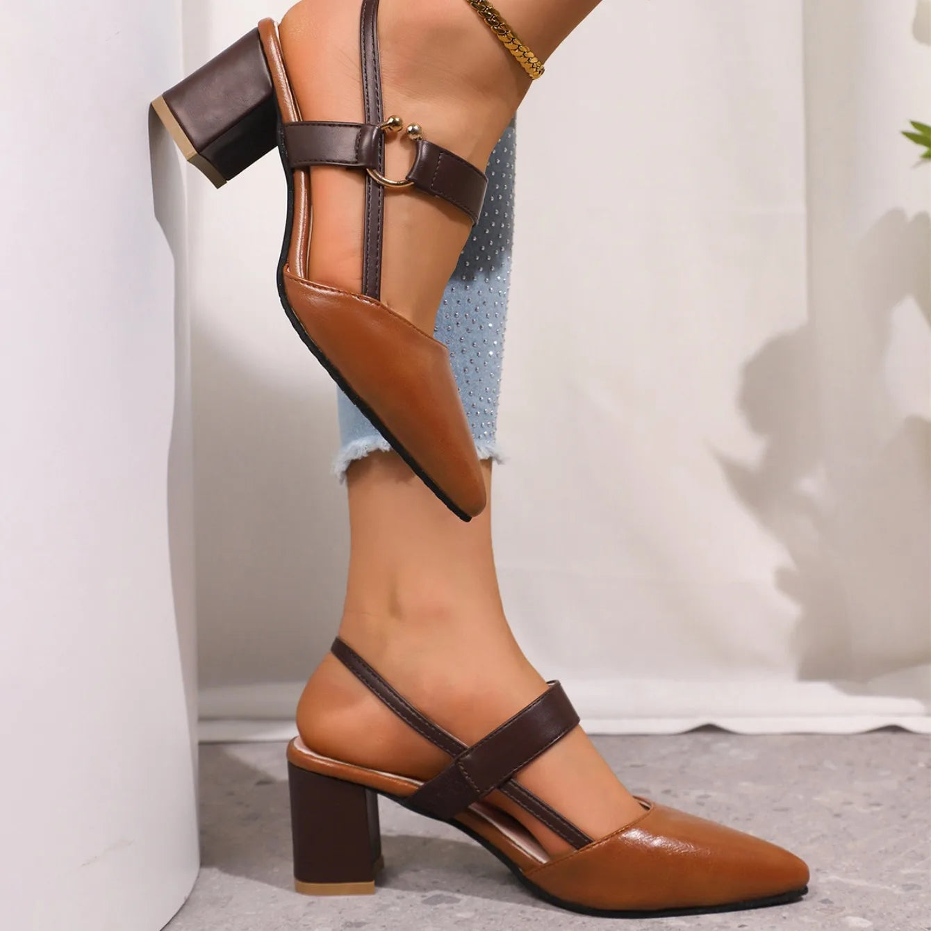 Women Sandals Fashion Solid Color Slingback Shoes Women Outdoor Designer Shoes Pointed Toe High Heels Sandals Zapatos De Mujer