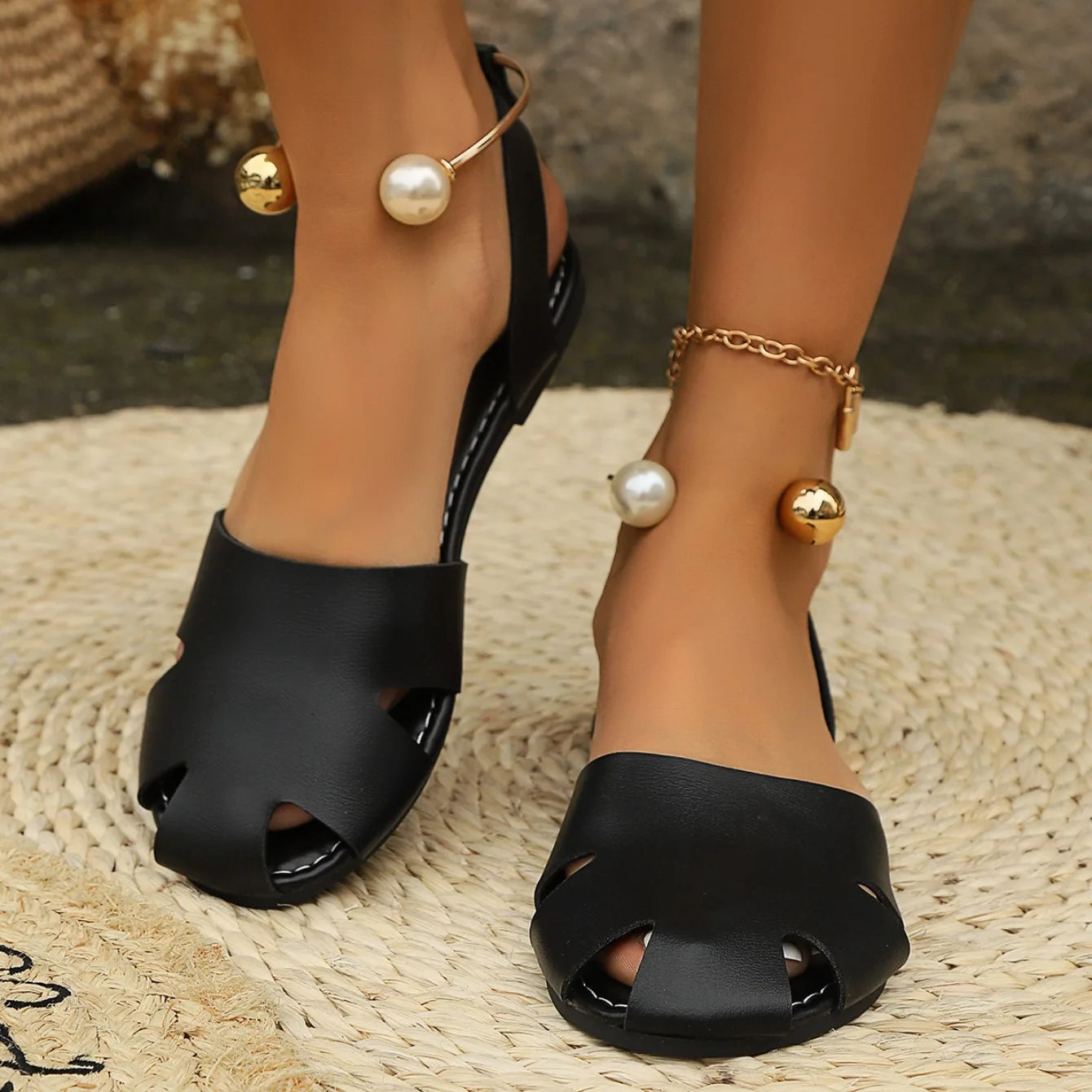 Women Sandals 2024 New Summer Beach Comfortable Sandals Fashion Designer Designer Lightweight Casual Sandals Shoes for Women