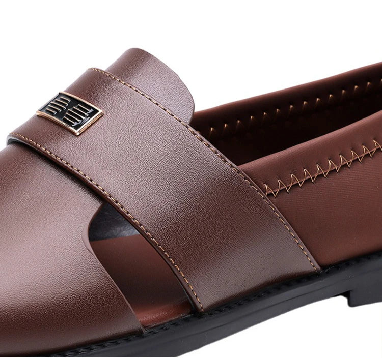 Sandals for Men Brand Casual Shoes Outdoor Fashion Men's Slippers Comfortable Beach Shoes High Quality Leather Men Flat Sandals