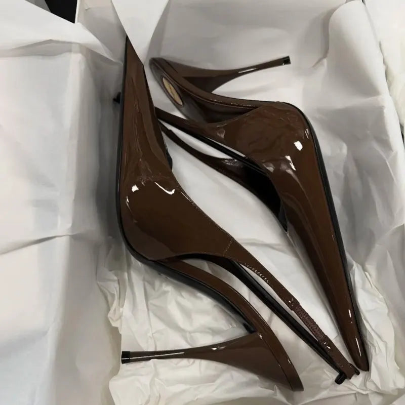 2026 Spring and Summer New Simple Pointed Back Hollow Sandals European and American Fashion Versatile Banquet Women's Shoes