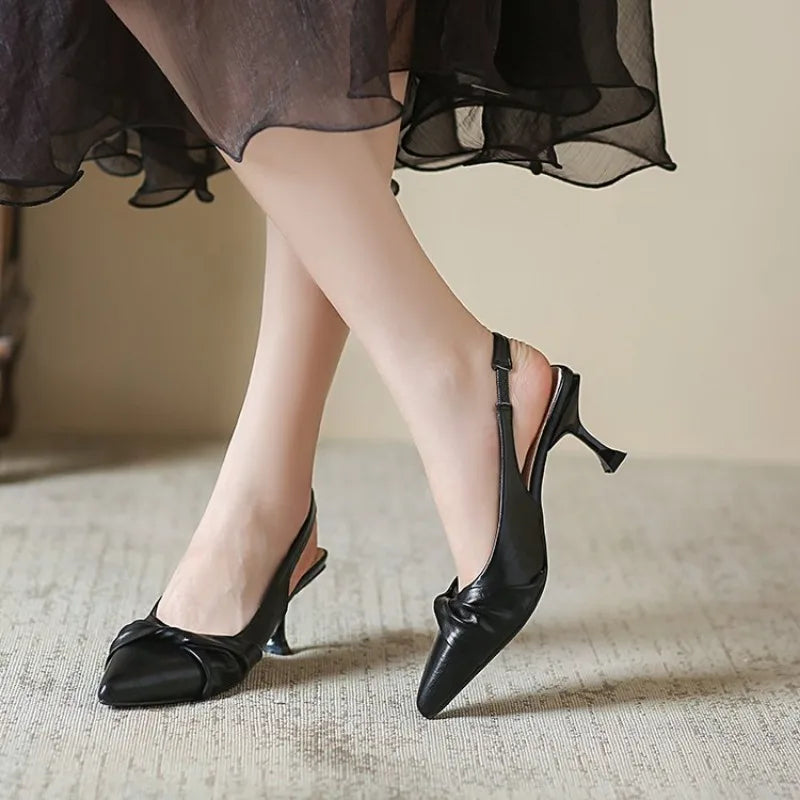 Sandals Girl 2024 Summer Niche French Fairy Style Dress with Medium Heeled Pointed Toe Bun White Thin Heeled High Heels