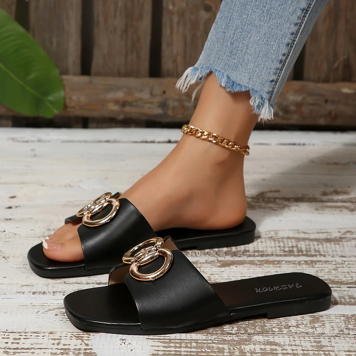Women's Sandals, Women's Shoes, New Fashion Foreign Trade Style, Versatile Solid Color Decorative Square-Toed Women's Slippers