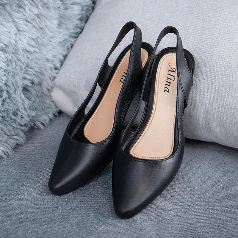 Elegant Jelly Sandals for Women — Breathable, Non-Slip & Effortlessly Chic