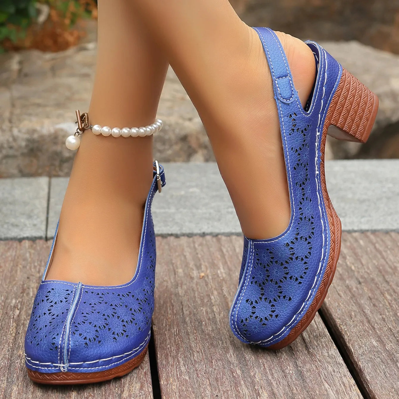 Women Sandals Retro Comfortable New Summer Shoes for Women Thick Heeled Fish Mouth Middle Heeled Fashion Hollow Sandals Women