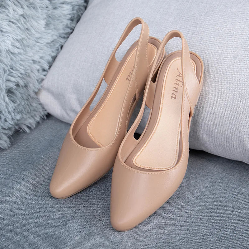 Elegant Jelly Sandals for Women — Breathable, Non-Slip & Effortlessly Chic