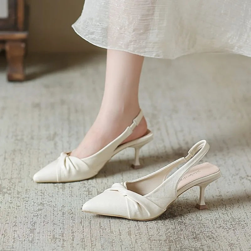 Sandals Girl 2024 Summer Niche French Fairy Style Dress with Medium Heeled Pointed Toe Bun White Thin Heeled High Heels