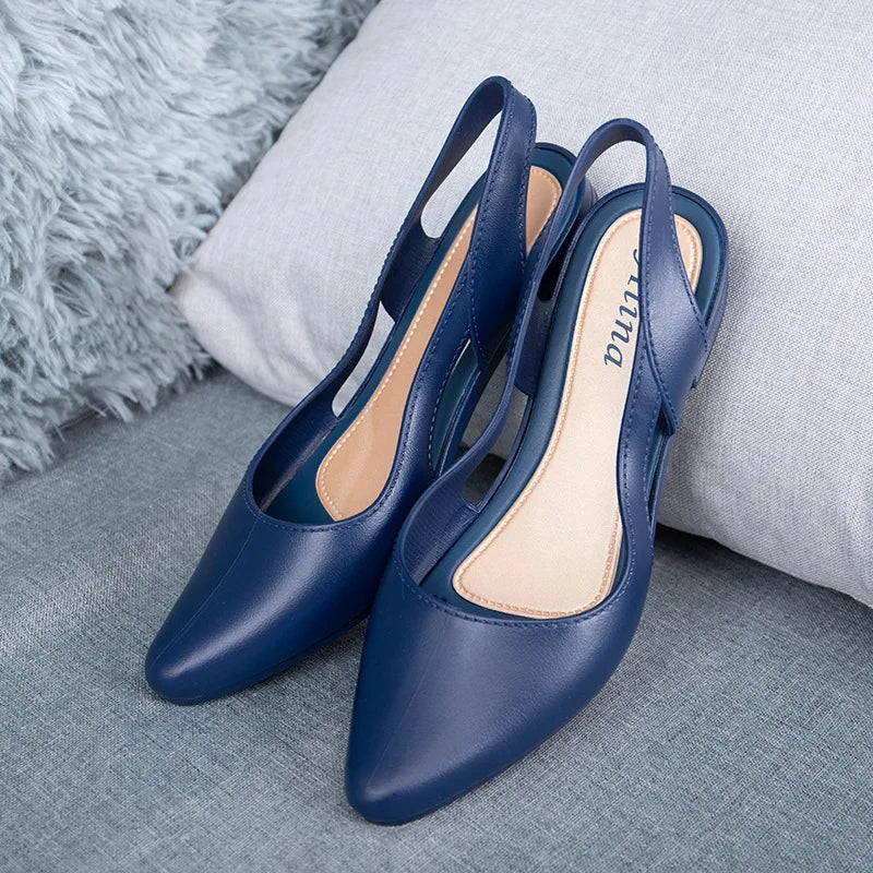Elegant Jelly Sandals for Women — Breathable, Non-Slip & Effortlessly Chic