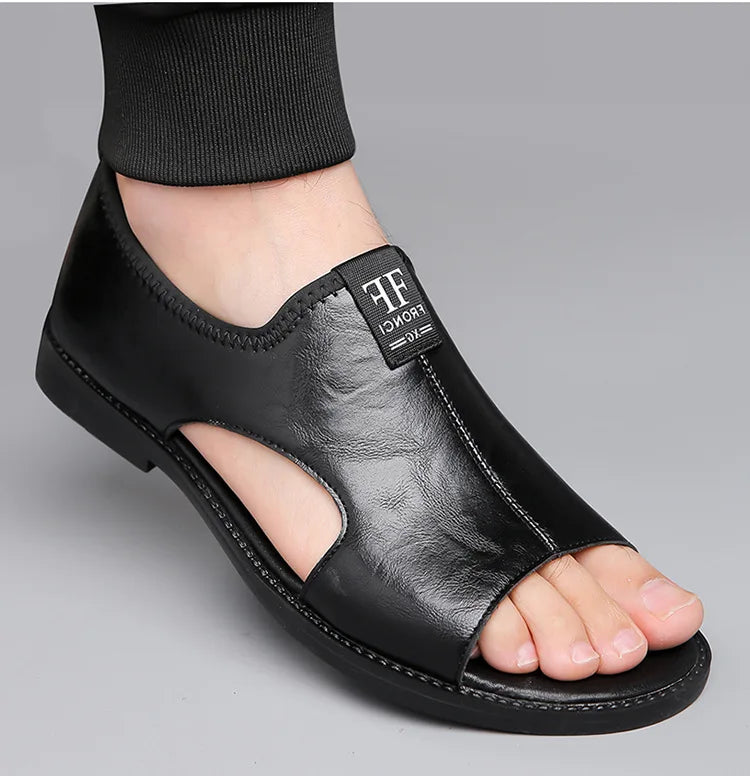 Sandals for Men Brand Casual Shoes Outdoor 2025 New Men's Slippers Comfortable Beach Shoes High Quality Leather Men Flat Sandals